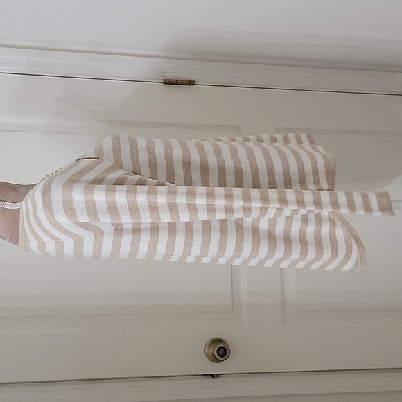 Michael Michael Kors Size M Tan & Ivory Striped Knit Long Sleeve Lightweight Top - Picture 5 of 10